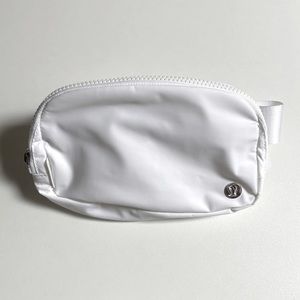NWT Lululemon Belt Bag 1L - Bright White